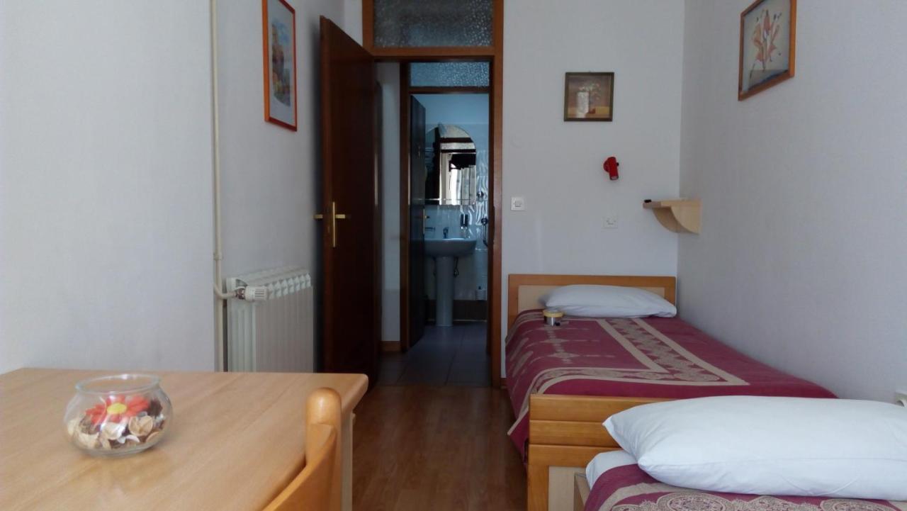 Accomodation Pertout Nova Gorica Eksteriør bilde